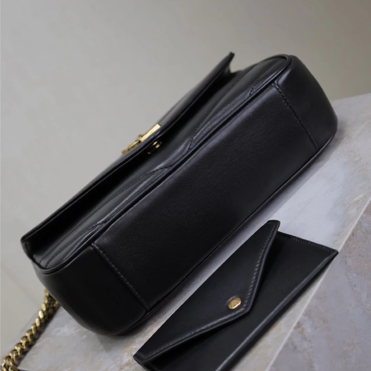 SAINT LAURENT LOULOU SMALL MATELASSÉ BAG